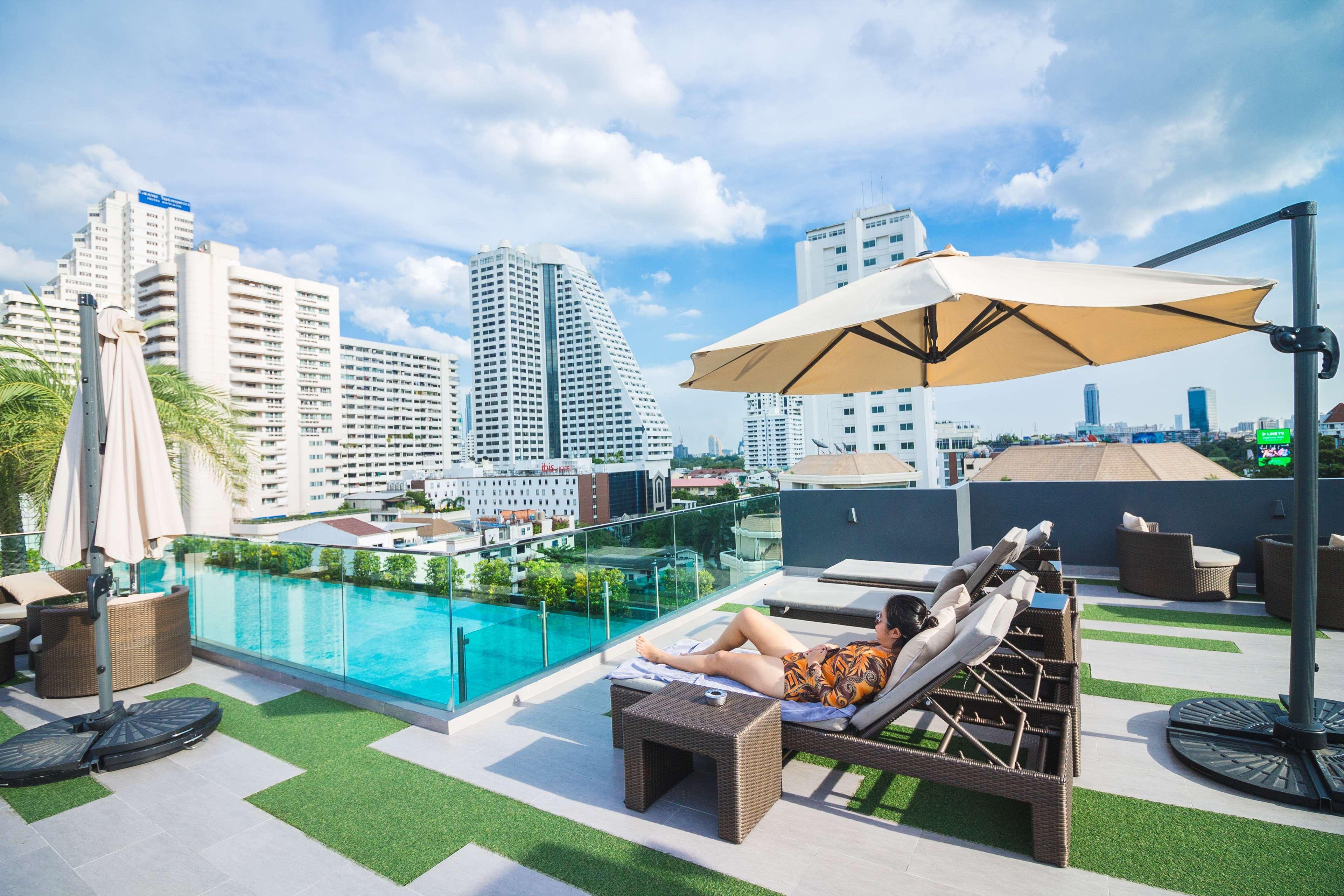 Surestay Plus By Best Western Sukhumvit 2 Bangkok Exterior photo